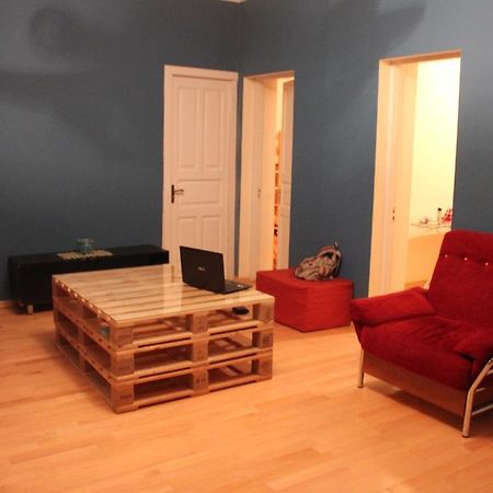 קוטאיסי Hostel Bude מראה חיצוני תמונה