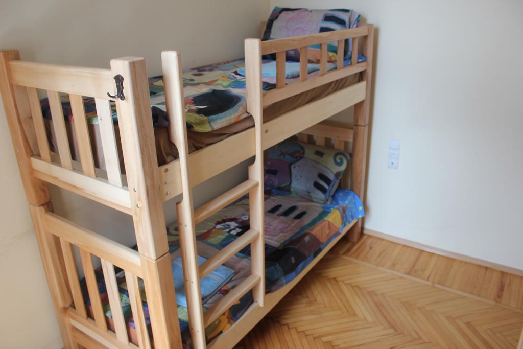 קוטאיסי Hostel Bude חדר תמונה